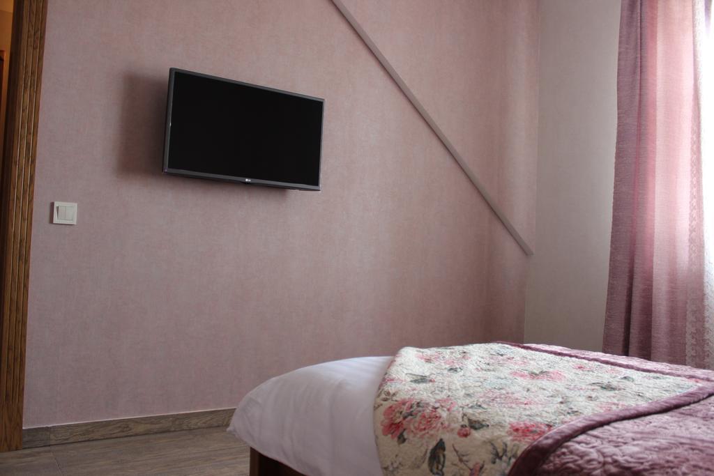 Hotel Barin House Sumy Exterior foto